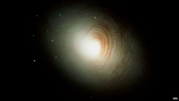 Ο γαλαξίας NGC 2787 ανήκει στην κατηγορία των γαλαξιών, στους οποίους η παραγωγή άστρων.